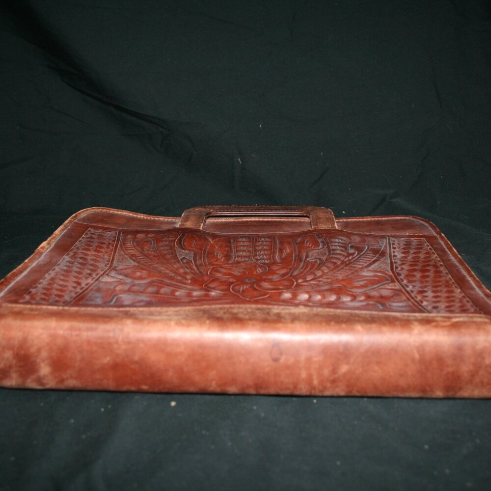 Leaders in Leather Vintage hand tooled briefcase - Picture 5 of 7